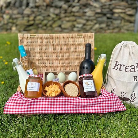 Bunnahabhain 5 - Farm Stay - Stunning sea&rural views Stranraer Bagian luar foto